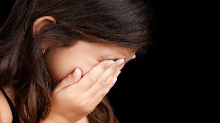 Violaba a sus sobrinas y la abuela les daba anticonceptivos para que no se embarazaran