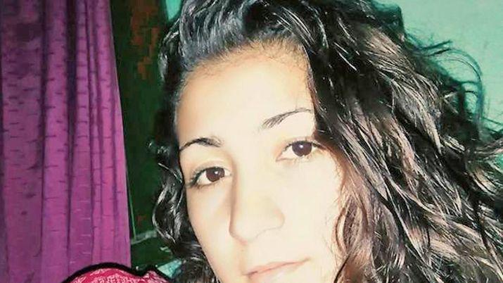 Benjamiacuten y Dalma compantildeeros del colegio secundario en Las Arenas