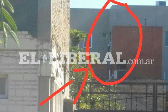 Otra de las imgenes del incidente en el Centro Judicial Banda