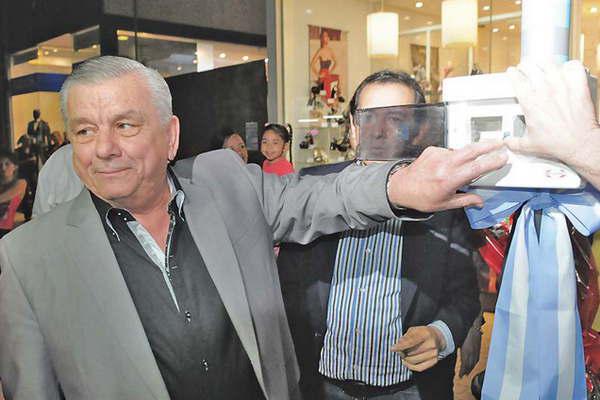 El intendente Hugo Infante inauguroacute la semipeatonal en el primer tramo de la calle Libert