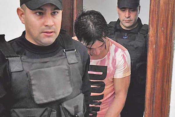 Piden perpetua para mujer su novio y un coacutemplice por asesinar a excombatiente