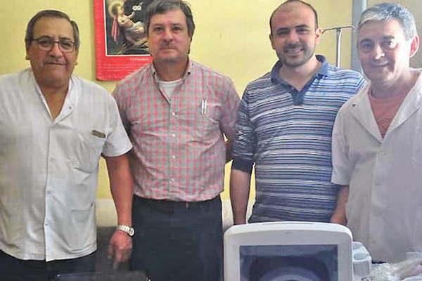 El hospital de San Pedro de Guasayaacuten sumoacute equipamien