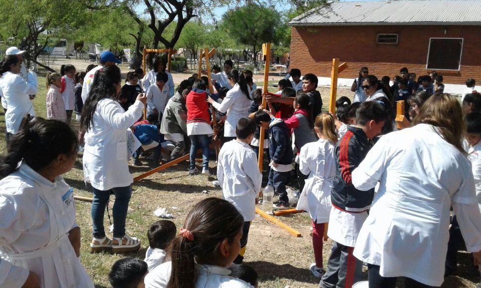 En Antildeatuya recuerdan el diacutea mundial del lavado de manos