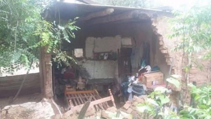 Sol de Mayo- el temporal derrumboacute viviendas y matoacute animales