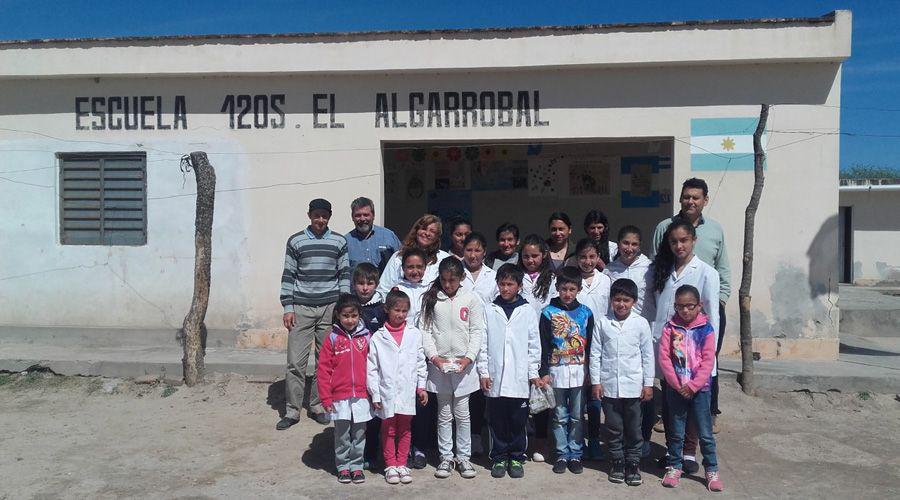 Capacitan a una escuela en la creacioacuten de su propia huerta