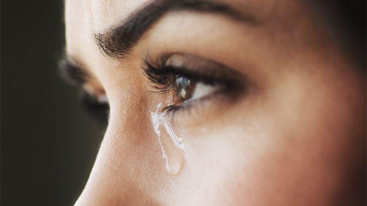 VIDEO  Lo grabaron violando a una joven en plena calle