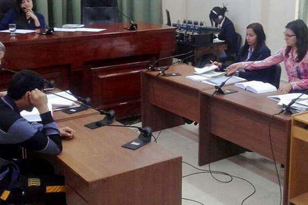 No pudo violar a una mujer y le roboacute una licuadora y un celular