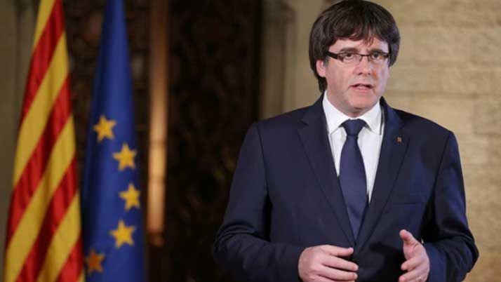 Puigdemont no se da por cesado y defiende la independencia de Cataluntildea