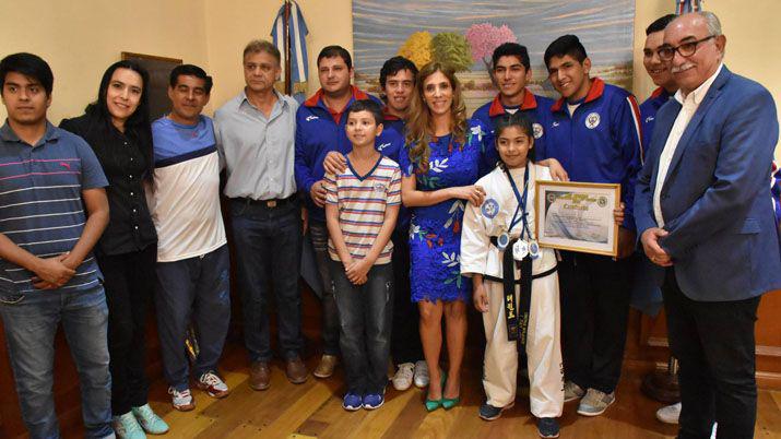 La Gobernadora recibió a deportistas santiagueños