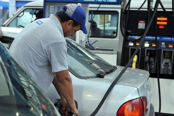 Para expendedores los cambios en el impuesto a combustibles atenuaraacuten las subas de precios