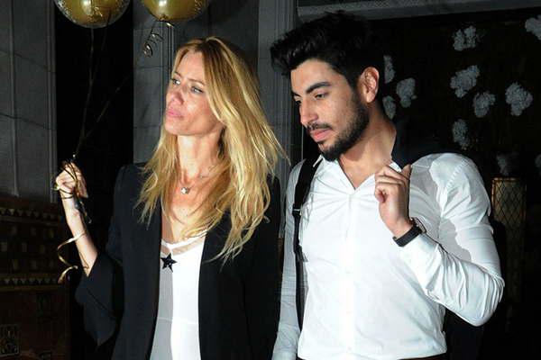 Nicole recibioacute sus 37 junto a Moyano 