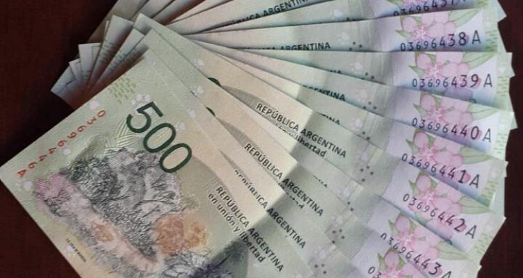 Investigan el robo de maacutes de 16 mil pesos a una jubilada
