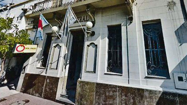 Funcionarios nos saludan por nuestro aniversario