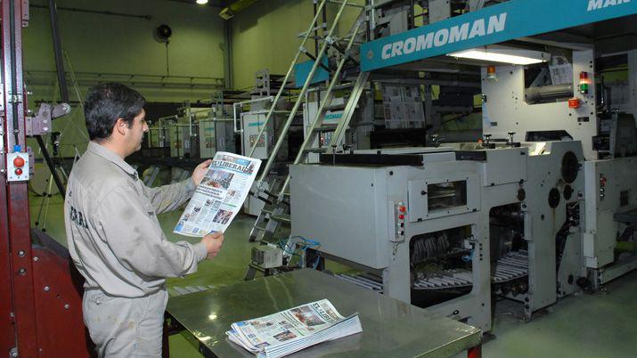 Funcionarios de distintos aacutembitos se suman con sus saludos