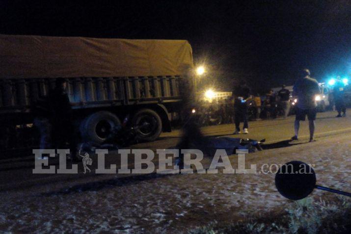 Dos de las víctimas quedaron tendidas en el pavimento