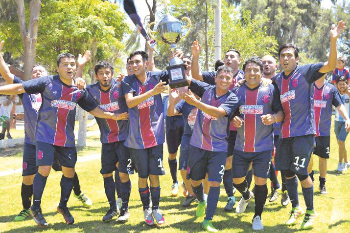 Ferreteriacutea Coloacuten fue una maquinita y gritoacute campeoacuten por tercera vez