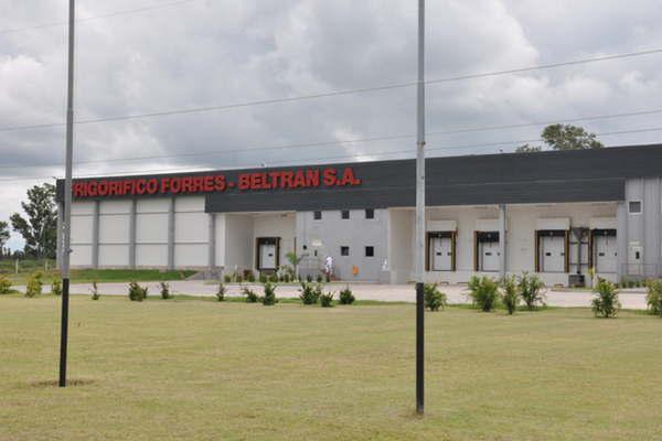 Dos empleados quemados al producirse una fuerte explosioacuten en un frigoriacutefi