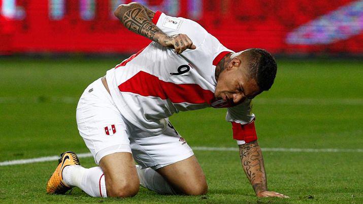 Problemas para Peruacute- le dio positivo el doping a Paolo Guerrero