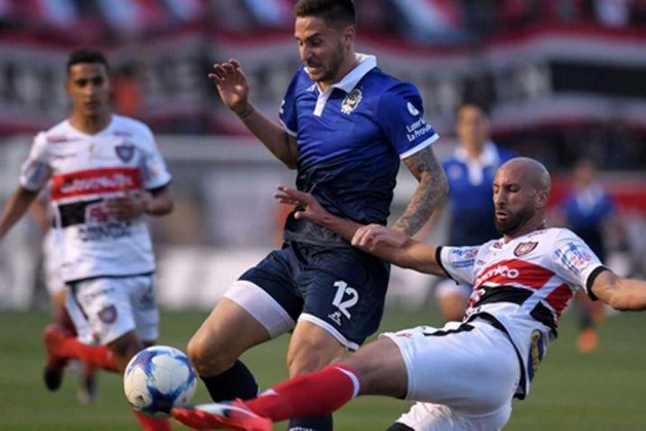 Chacarita logró un importante triunfo ante el Lobo platense