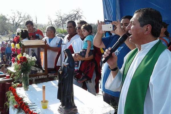 Mantildeana oficiaraacuten misa en la capilla de Mama Antula en Siliacutepica 