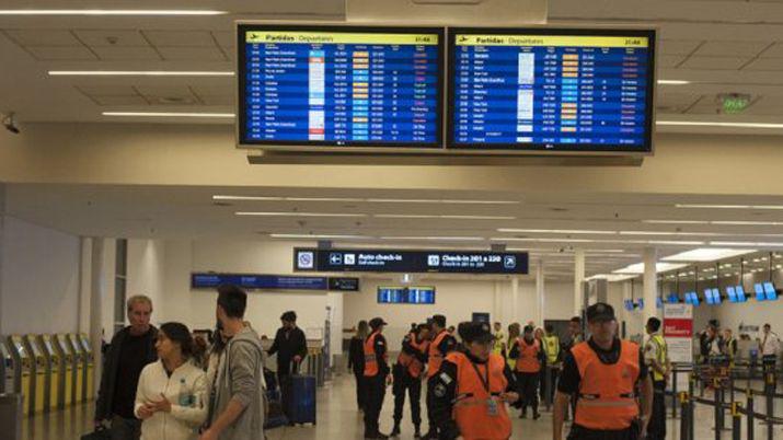 Aeroliacuteneas Argentinas informoacute la cancelacioacuten de cinco vuelos