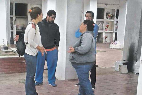 Conmocioacuten en Friacuteas por ruidos dentro del cajoacuten de uno de los  joacutevenes muertos en un accidente