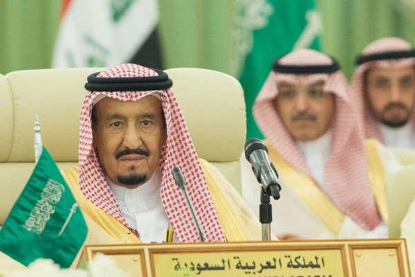 Comiteacute anticorrupcioacuten saudiacute arrestoacute a priacutencip