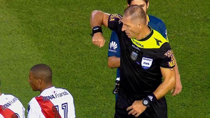 VIDEO  iquestEra para expulsioacuten de Cardona