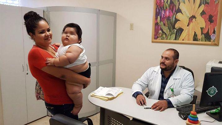 El desafiacuteo de criar a un bebeacute de 10 meses y 28 kilos