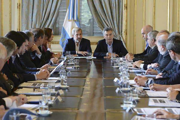 Macri analizaraacute hoy con los gobernadores varios proyectos del Gobierno  y repasaraacuten agenda 
