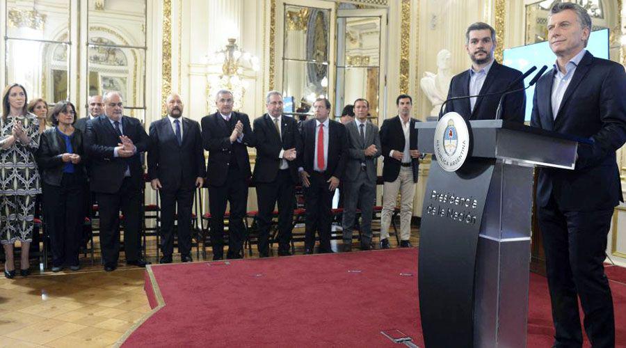 Cuarto intermedio de una semana en la reunioacuten entre Macri y los gobernadores