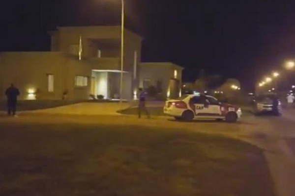 Evoluciona el empresario santiaguentildeo baleado  en su casa de Jesuacutes Mariacutea