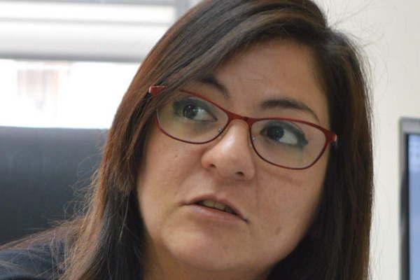 Bailariacuten habriacutea abusado de compantildeera previa competencia de danzas