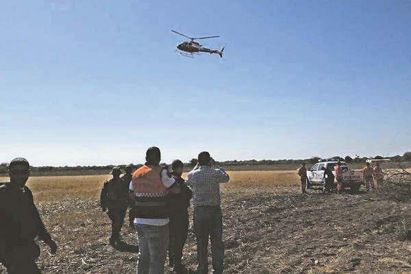 Compararon fragmentos de un celular con el modelo de teleacutefono de Carlos Zaacuterate