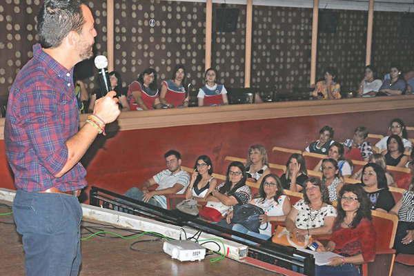 Maestras jardineras incorporan nuevas estrategias contra el bullying y la desercioacuten escolar