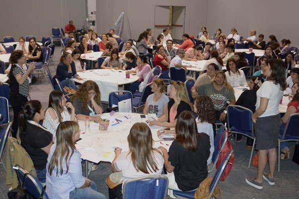 Nacioacuten y Provincia organizan  una megacapacitacioacuten docente 