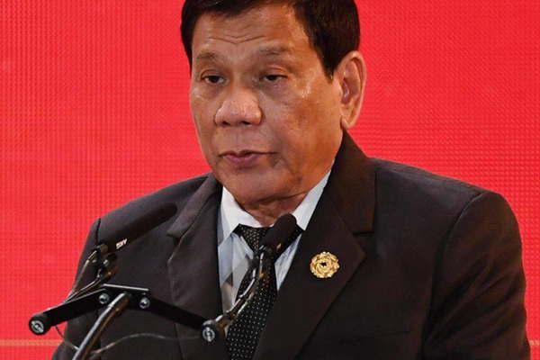 Duterte confesoacute que asesinoacute a una persona
