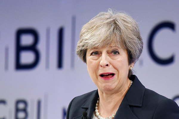 Lo confirmoacute May- la salida del Reino Unido de la Unioacuten Europea seraacute el 29 de marzo de 2019 a las 23