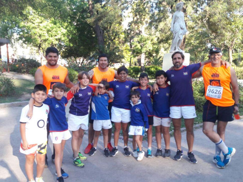 Inferiores de Old Lions presentes en el Maratón