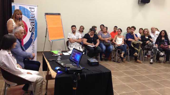 Taller de herramientas comunitarias para la prevencioacuten del suicidio