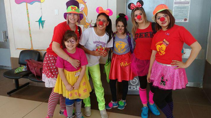 Payacaacutencer alegroacute a los nintildeos del CIS Banda