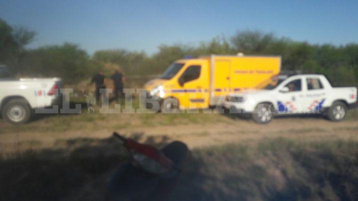 Lo encontraron muerto debajo de un aacuterbol y desconocen su identidad