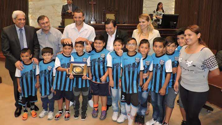 La Legislatura reconocioacute a instituciones y deportistas