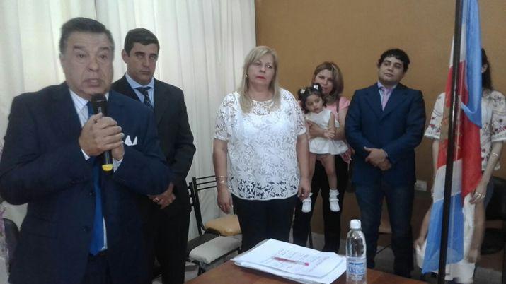 Joseacute Toto Herrera asume como intendente de Clodomira