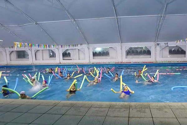 Se inaugura la temporada de pileta en el Club Ciclista Oliacutempico 