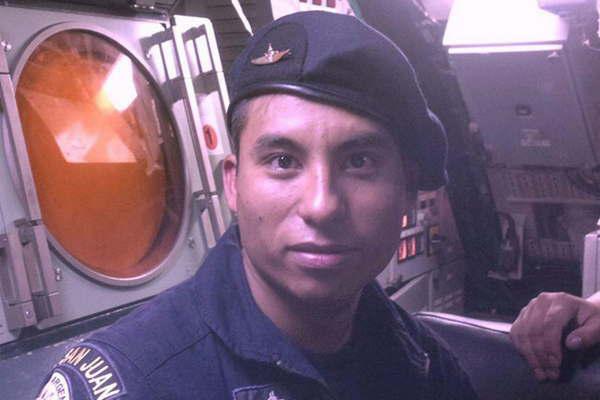 Un santiaguentildeo estaacute a bordo  del submarino desaparecido