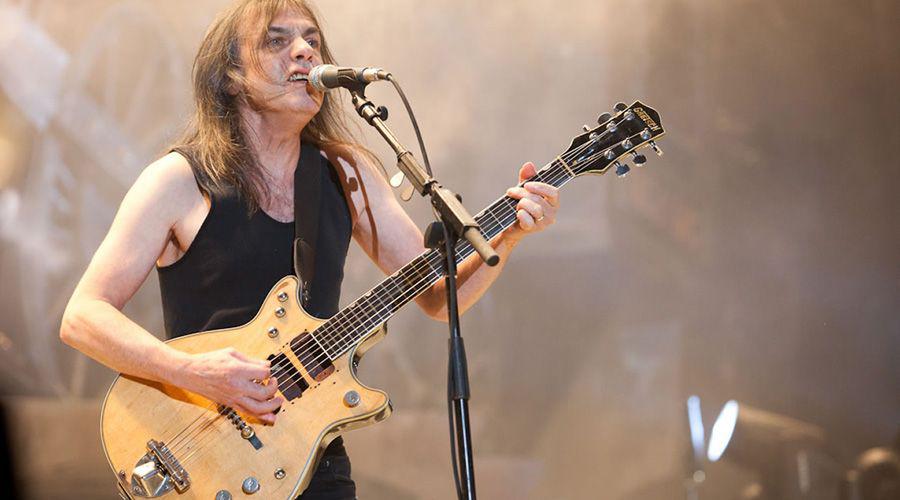 Fallecioacute Malcom Young cofundador de ACDC
