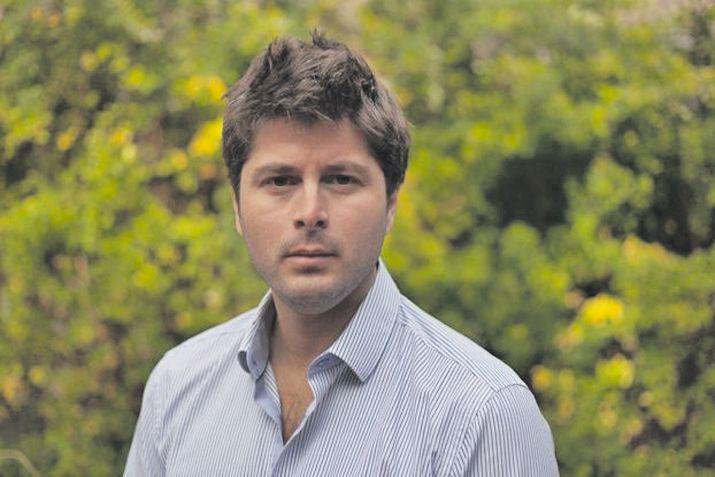 Crearon una empresa que realiza el mantenimiento de flotas de vehiacuteculos