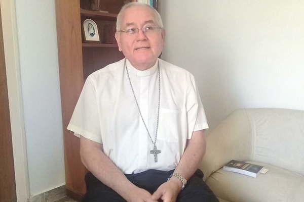 Mons Chaacutevez convocoacute a participar de la Jornada Mundial de los Pobres 