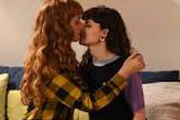 Violeta y  sus escenas de sexo 